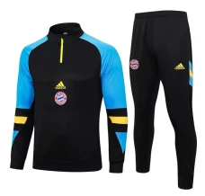 Enfant Bayern Munich Ensemble Sweat d'entraînement 2023/24 - 1-4 Zip Bleu Noir Enfant Bayern Munich Ensemble Sweat d'entraînement 2023/24 - 1-4 Zip Bleu Noir
