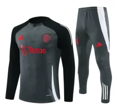 Enfant Manchester United Survêtement 2024/25 - 1-4 Zip Gris Enfant Manchester United Survêtement 2024/25 - 1-4 Zip Gris