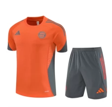 FC Bayern Munich Ensemble Maillot d'entraînement 2025/26 - Shorts Orange