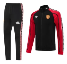 Manchester United Ensemble Veste d'entraînement 2025/26 - Rouge Manchester United Ensemble Veste d'entraînement 2025/26 - Rouge