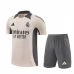 Real Madrid Ensemble Maillot d'entraînement 2024/25 - Shorts Beige