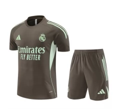 Real Madrid Ensemble Maillot d'entraînement 2025/26 - Shorts Kaki