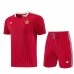 Survêtement(Maillot+Shorts) Manchester United 2026/27 Rouge Survêtement(Maillot+Shorts) Manchester United 2026/27 Rouge